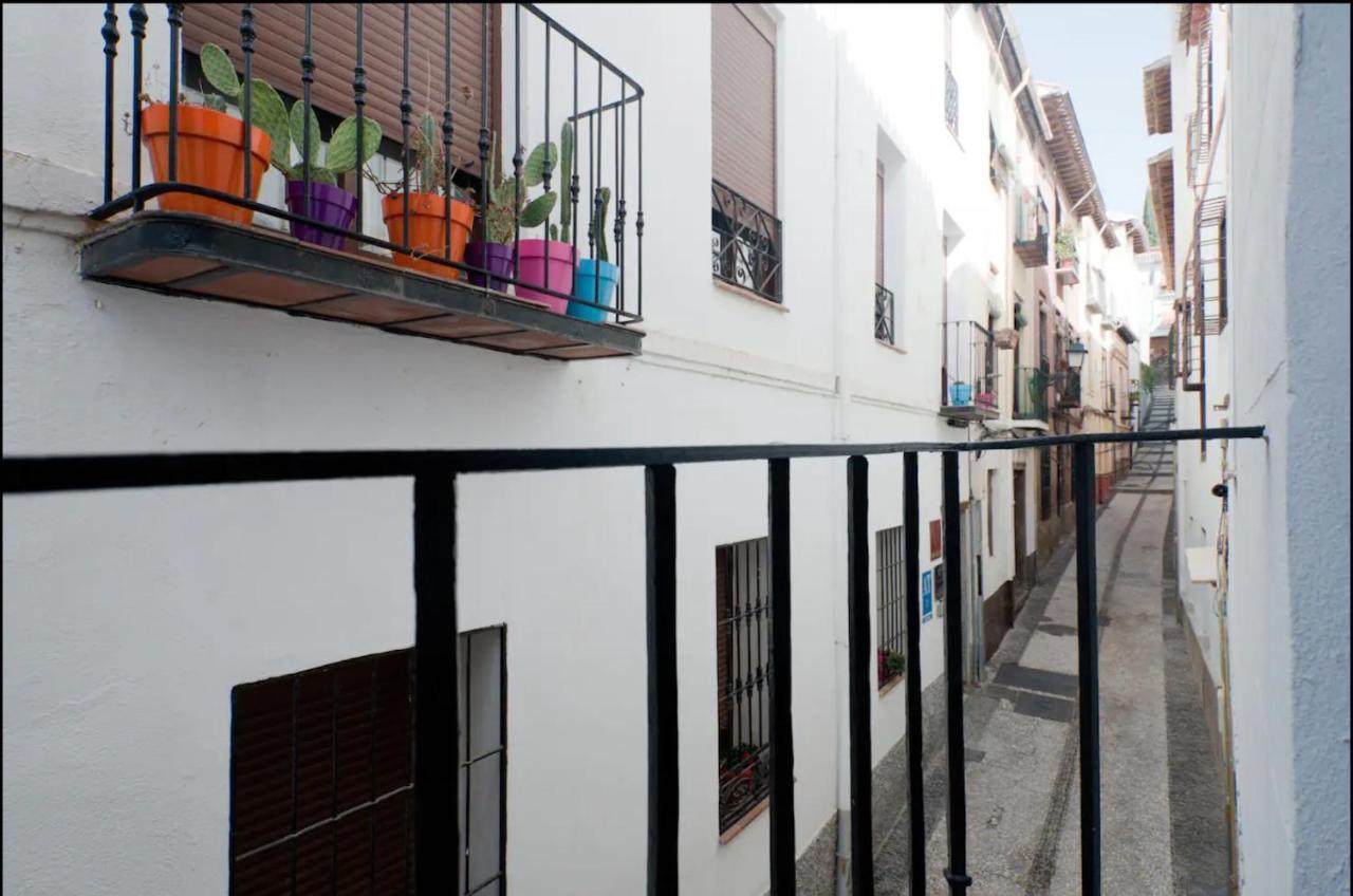Apartamentos Centro Historico A Los Pies De La Alhambra Granada Exteriör bild